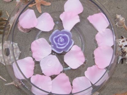 Picture of Floating Silk Rose Petals  - Double Pink (200/bag)