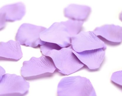 Picture of Floating Silk Rose Petals  - Lavender (200/bag)
